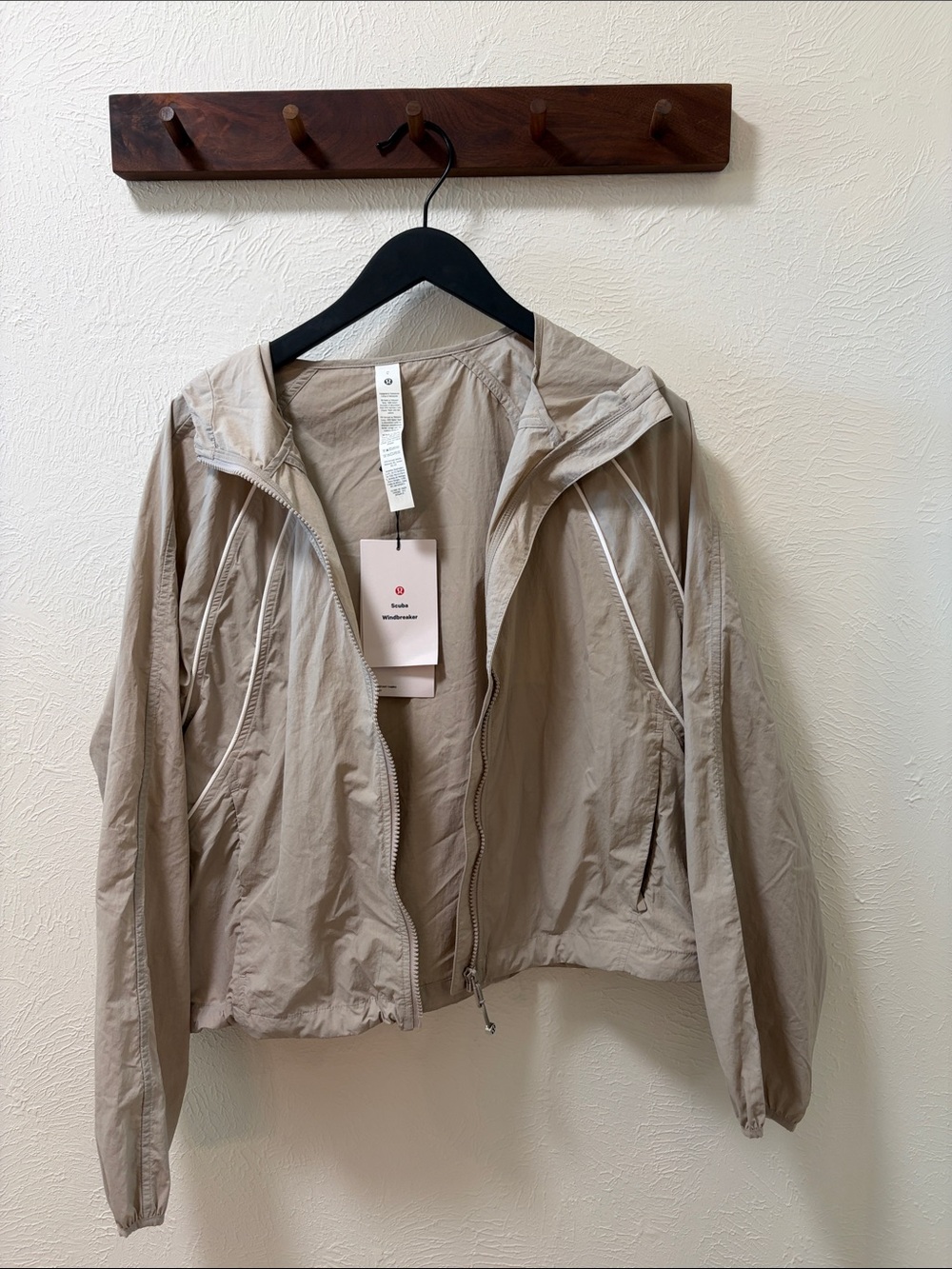 NWT Lululemon Scuba Windbreaker